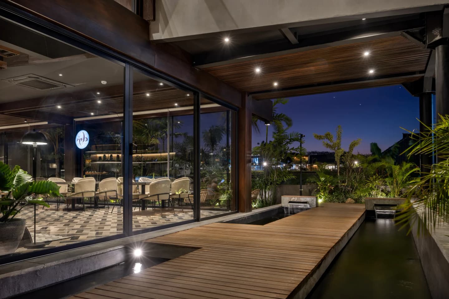Elys Kitchen Seminyak thumbnail 2