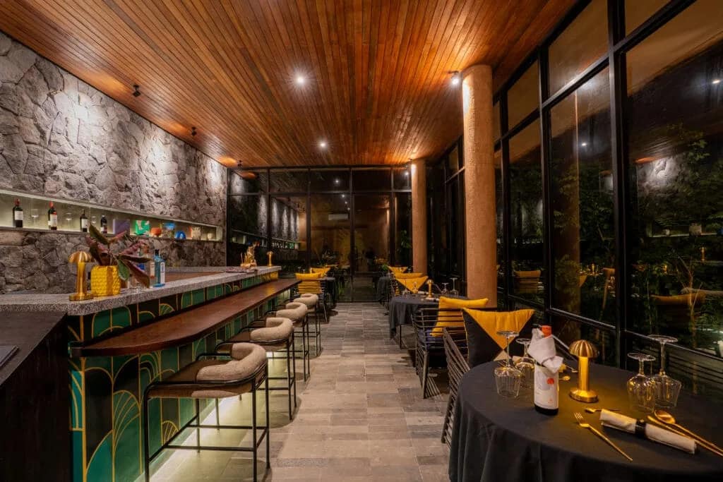 Bulan Madu Semi Fine Dining Ubud