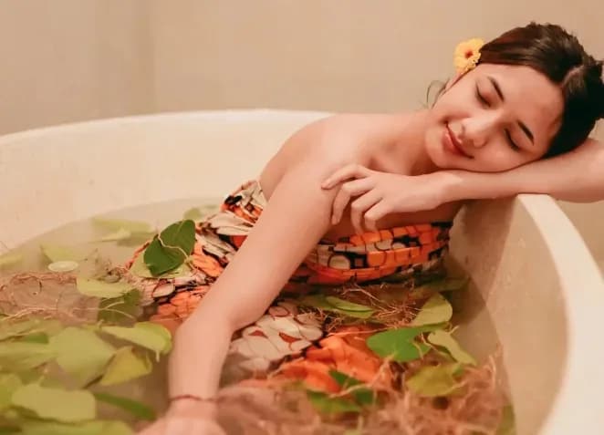 120 Minute Purifying Body Detox Massage Salt Scrub And Herbal Bath Ritual In Ubud