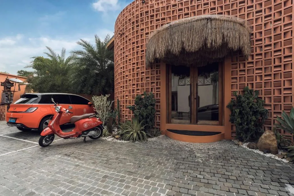 Cyrus Villa gallery 1