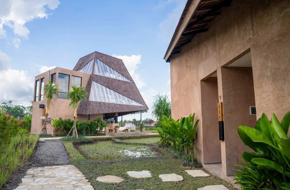 Terra Sayan gallery 1