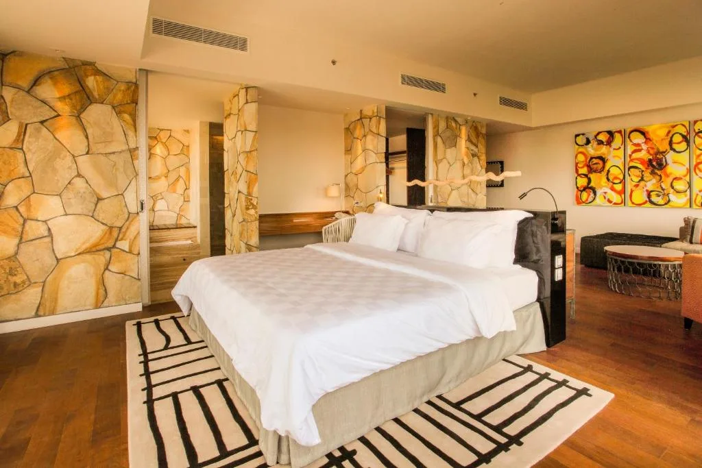 Tstones suites