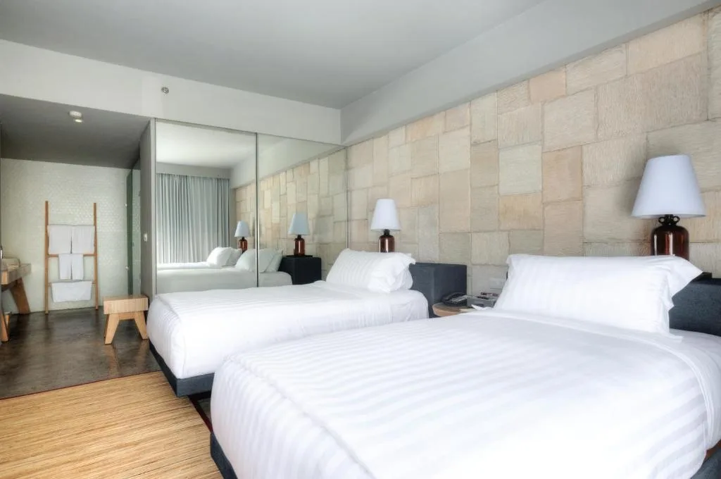 Suite with View Twin