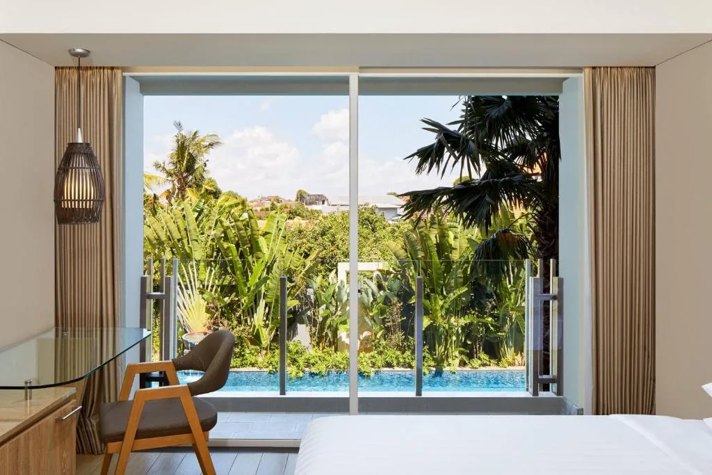 Deluxe Pool View Twin