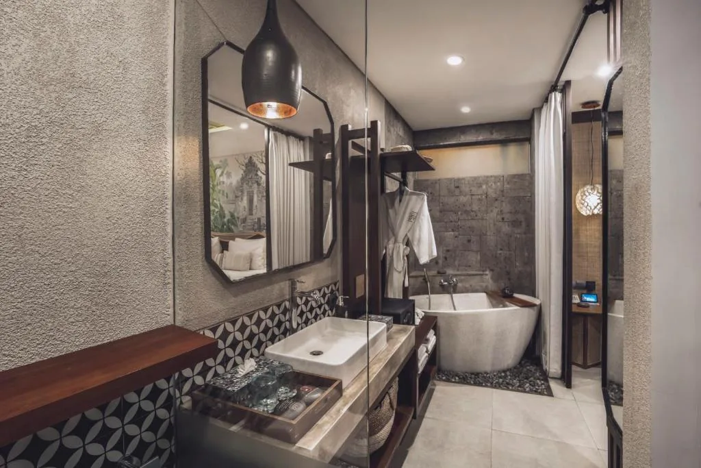 Ubud Suite with Bathtub