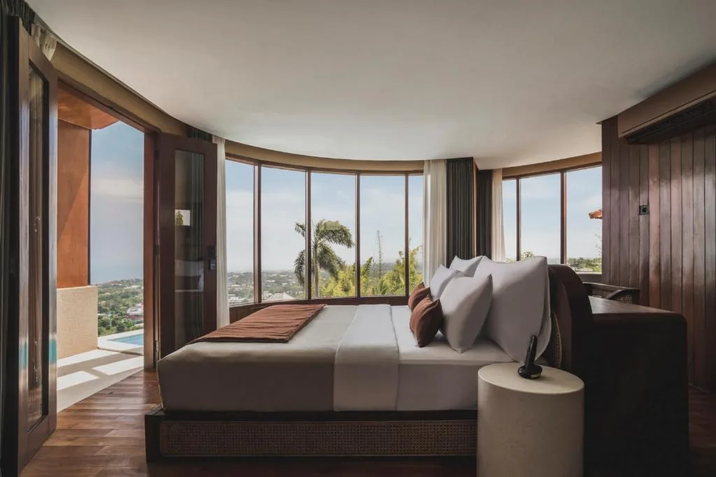 Cabana Room with Infinity Pool